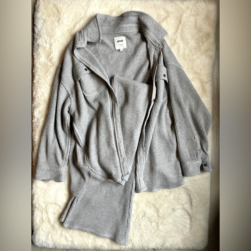 Aerie waffle knit shirt